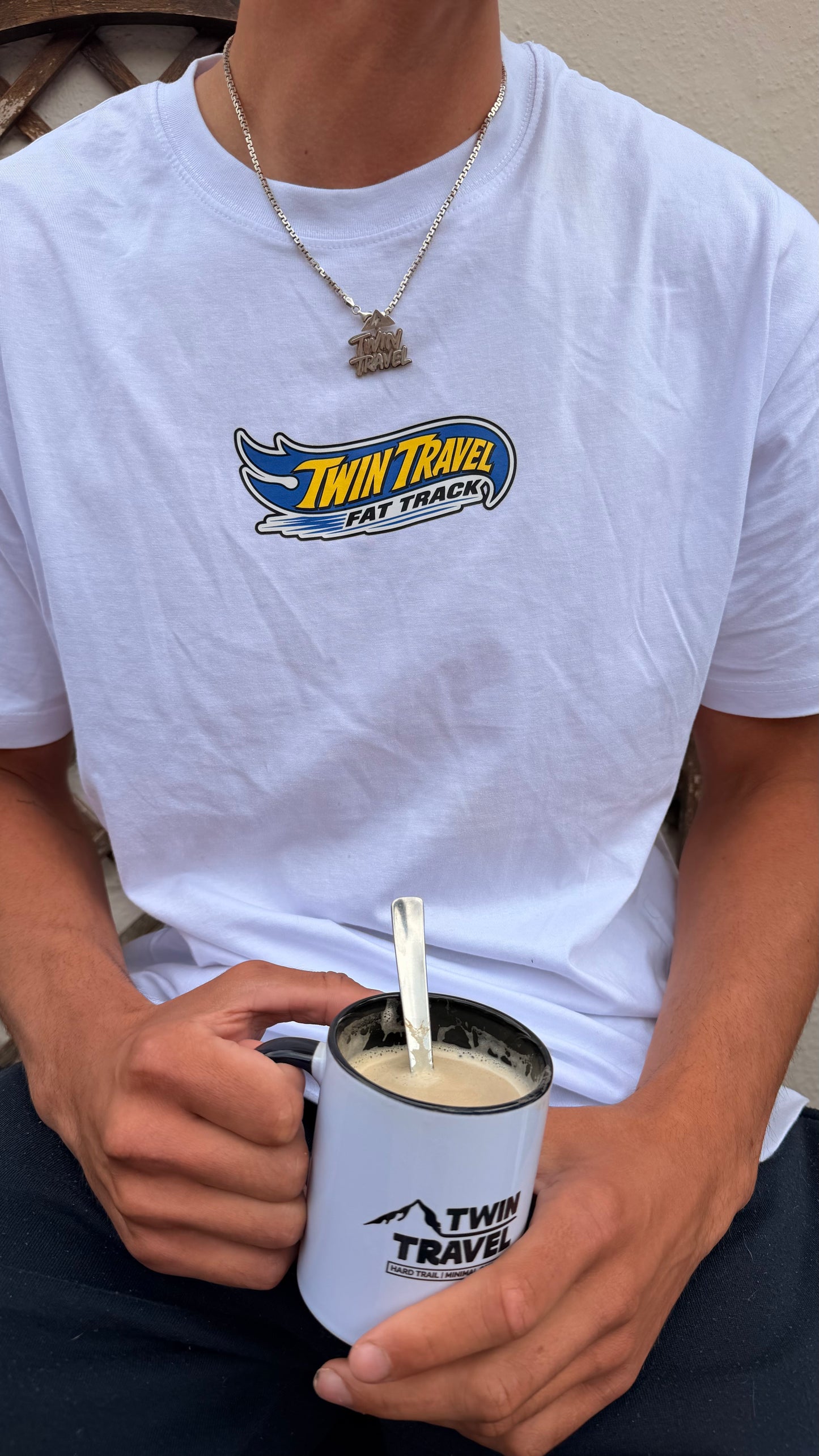 Camiseta "FAT TRACK" blanca